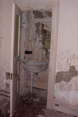 Each floor of the smaller building had exactly one washroom like this, usually situated off a large office room
